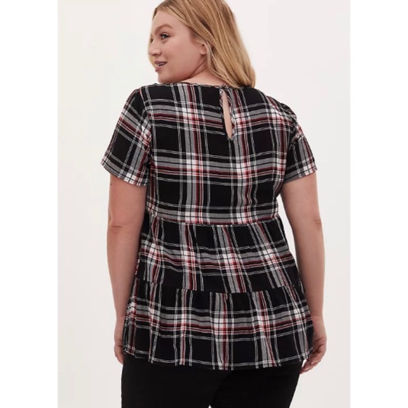 🆕 Black & Red Plaid Shirred Hem Top 0 L 12 NWT Torrid New! Blouse - Picture 3 of 6